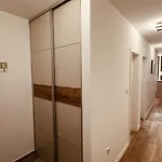 公寓 Premium Skver - Center 图兹拉